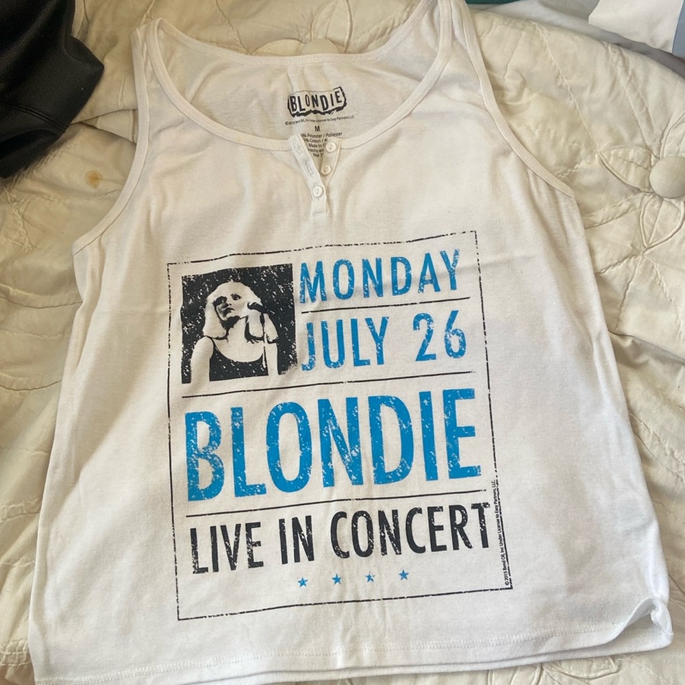 Blonde tee